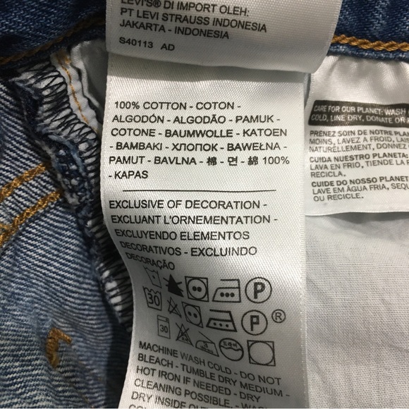 Levi’s Distressed Wedgie jeans. Cropped Raw Hem. Size 25 - Picture 8 of 8